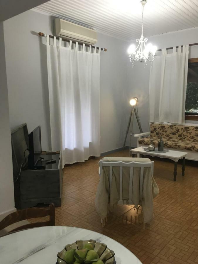 Villa Ermilia Kerveli ภายนอก รูปภาพ