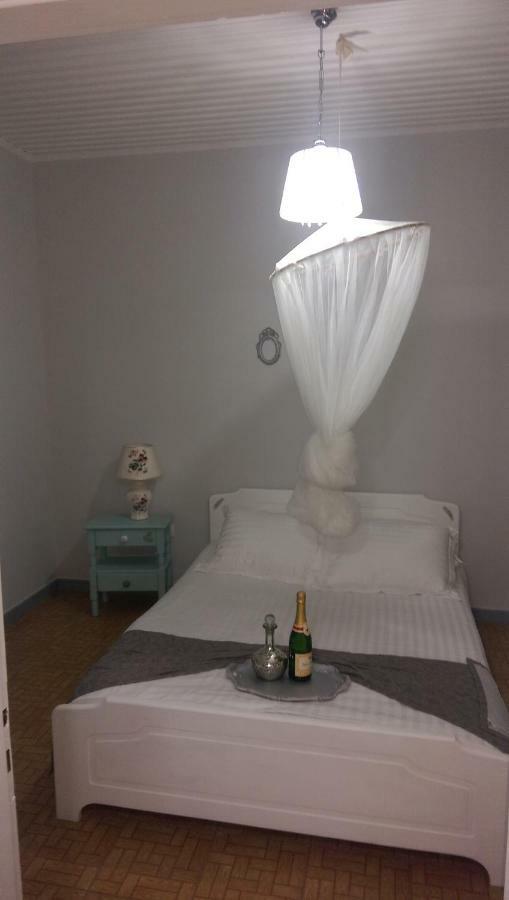 Villa Ermilia Kerveli ภายนอก รูปภาพ